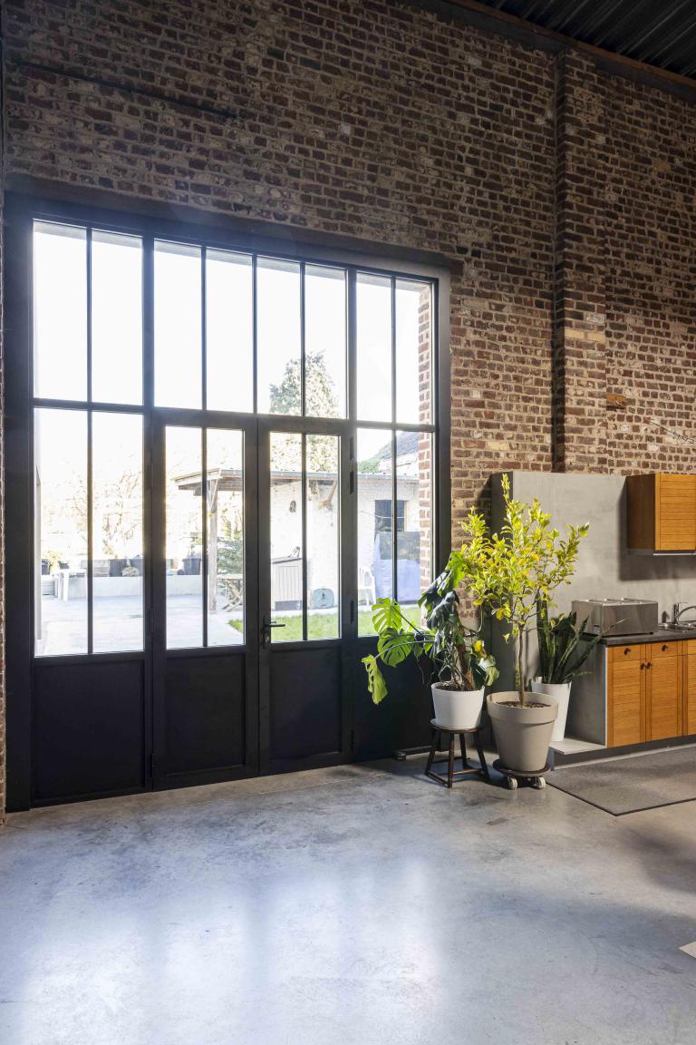 Verbouwingen oude vlasschuur